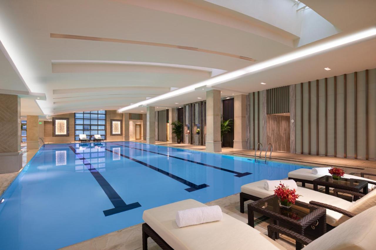 Crowne Plaza Shanghai Nanjing Road By Ihg Экстерьер фото The pool at the spa