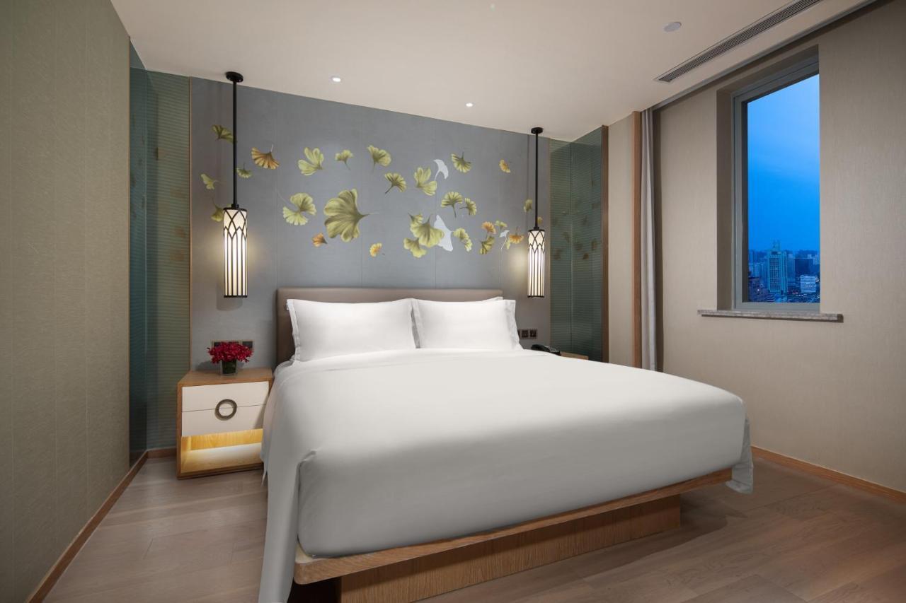 Crowne Plaza Shanghai Nanjing Road By Ihg Экстерьер фото Deluxe Suite